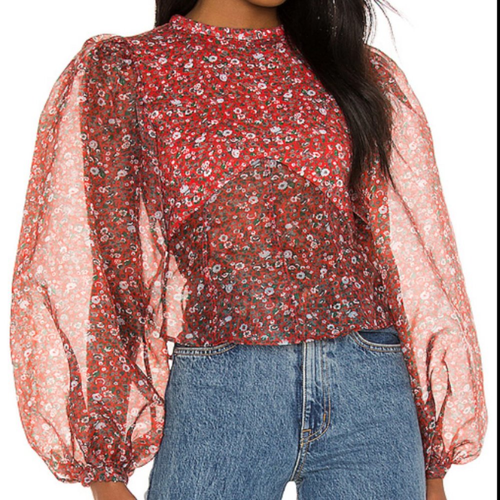 Selkie puff sleeve red floral top